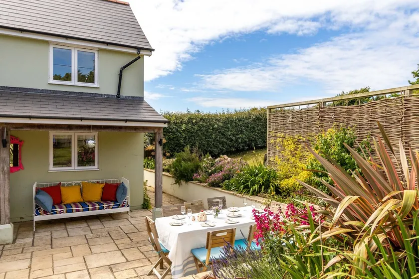 Poachers Lodge At Tapnell Farm - Image 1
