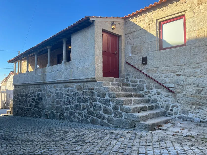 NEW Restored Solar in Villa close to RIVERS and Serra Estrela - Image 1