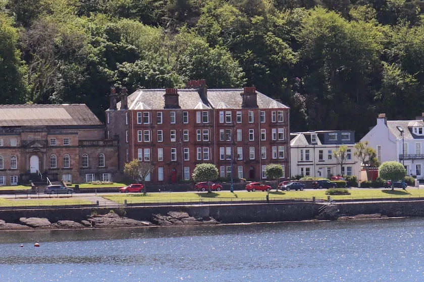 Bellevue Bute, Luxury 2 bedroom sea view flat - Image 1