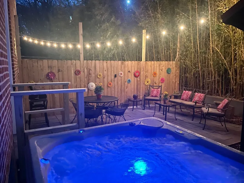 Travelers Post Guest House - 2 Bedroom Home - Image 1