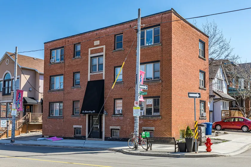 Modern 1 Bedroom #4 on Locke St. - Image 1
