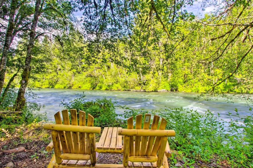 McKenzie Bridge River House near Sahalie Falls - Image 1