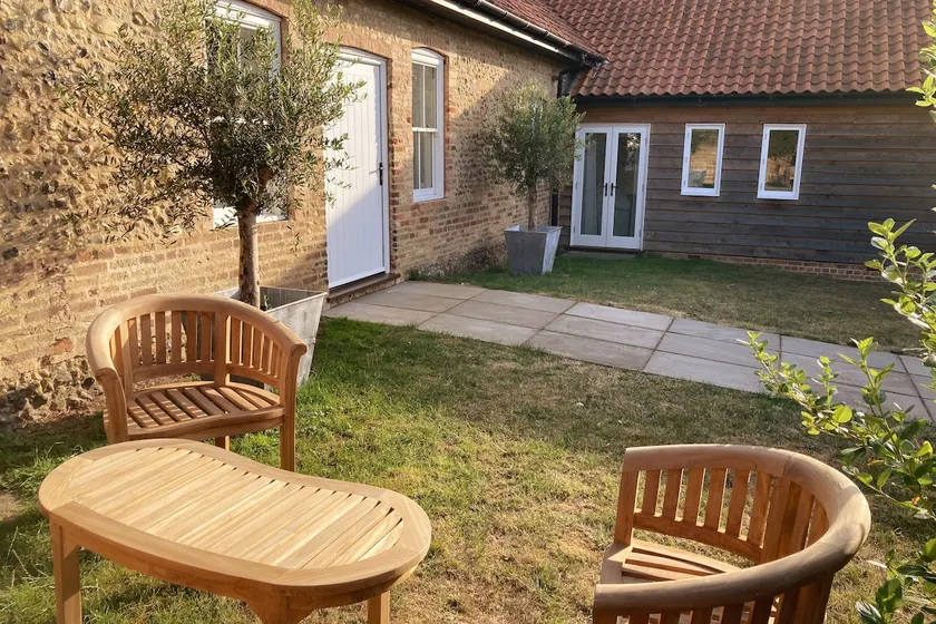 Converted Stables 4BR 3 ensuite Sleeps 8 - Image 1