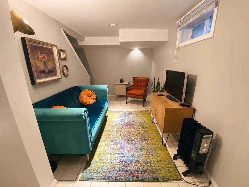 Private Apt - One Block from NJTransit Bus for NYC - Image 1