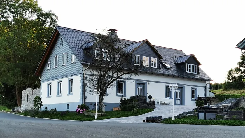 Franconian forest farmhouse, modern apartment, own access, fully equipped! - Image 1