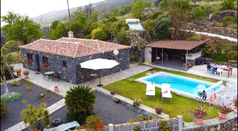 Rural house, heated pool, views, relaxation - Image 1