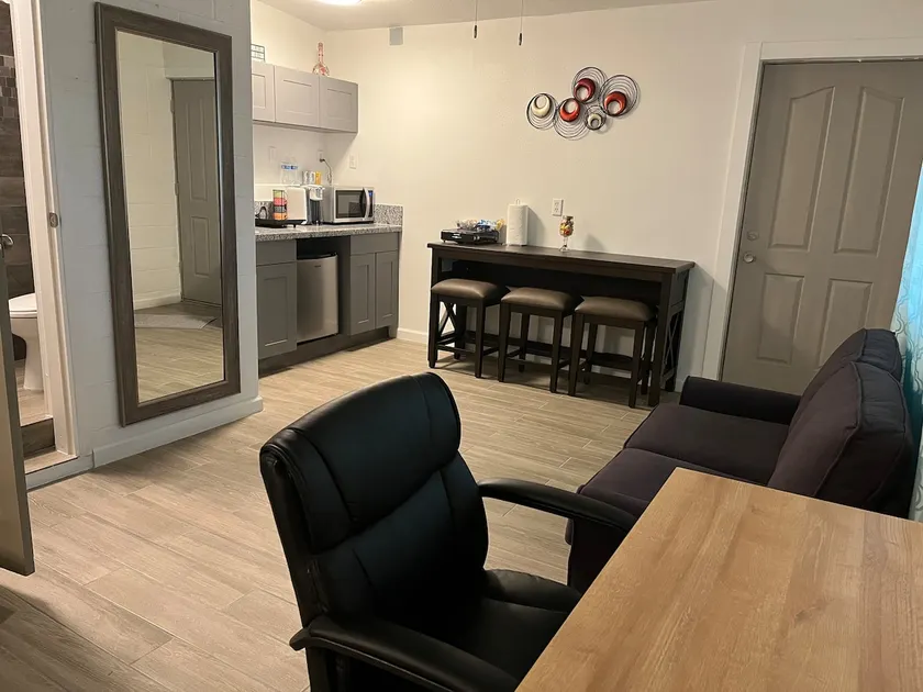 Adorable 1 bedroom with all to make you feel home - Image 1