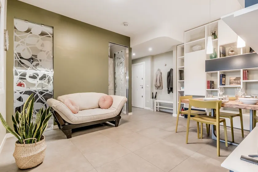 Elegance, comfort, near the Metro - Image 1