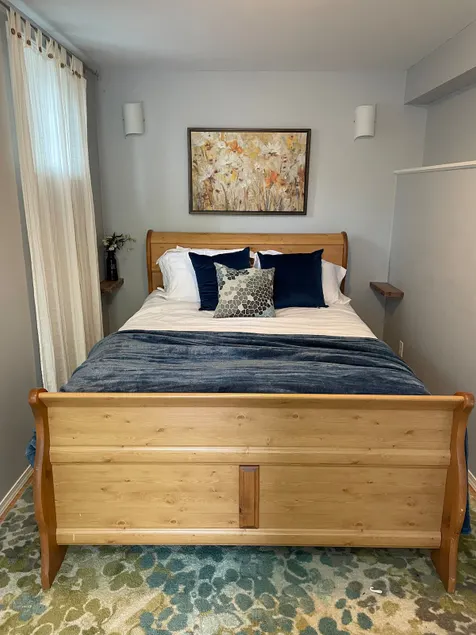Hillside Hideaway - cozy one bed suite - Image 1
