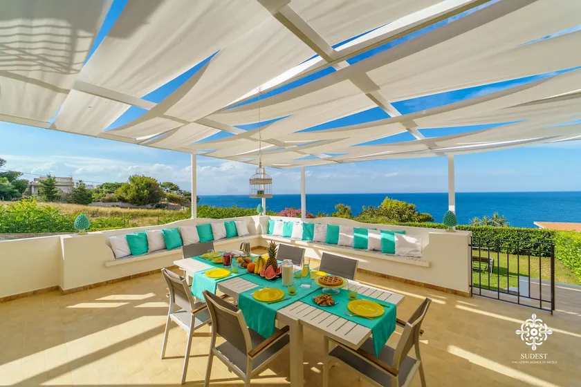 Villa Vittoria - Waterfront house - Image 1