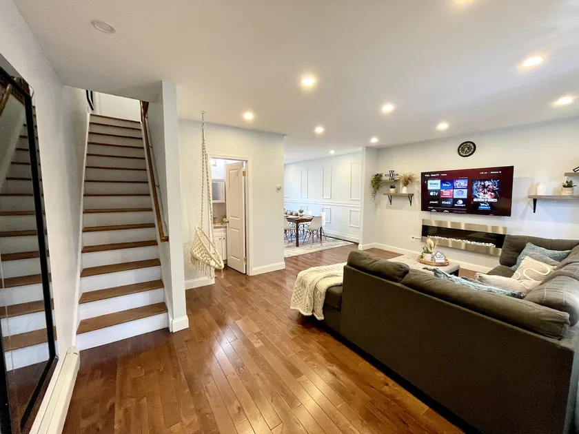 Cheerful 3 bedroom unit - Image 1