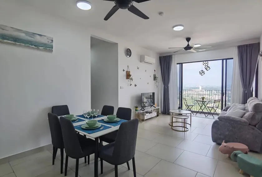 Seri Kembangan Cozy Stay 6-9Pax Near The Mines/UPM - Image 1