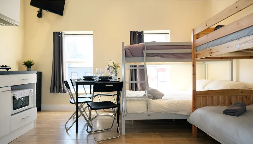 Entire flat in Anfield, 300m from LFC stadium. - Image 1