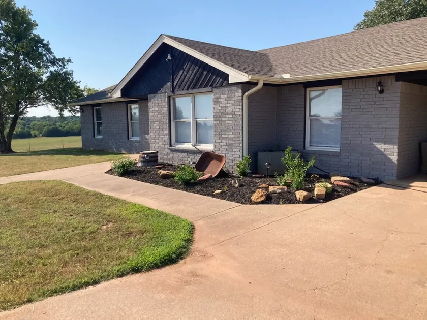 Peaceful Farmhouse north of Chandler - Image 1