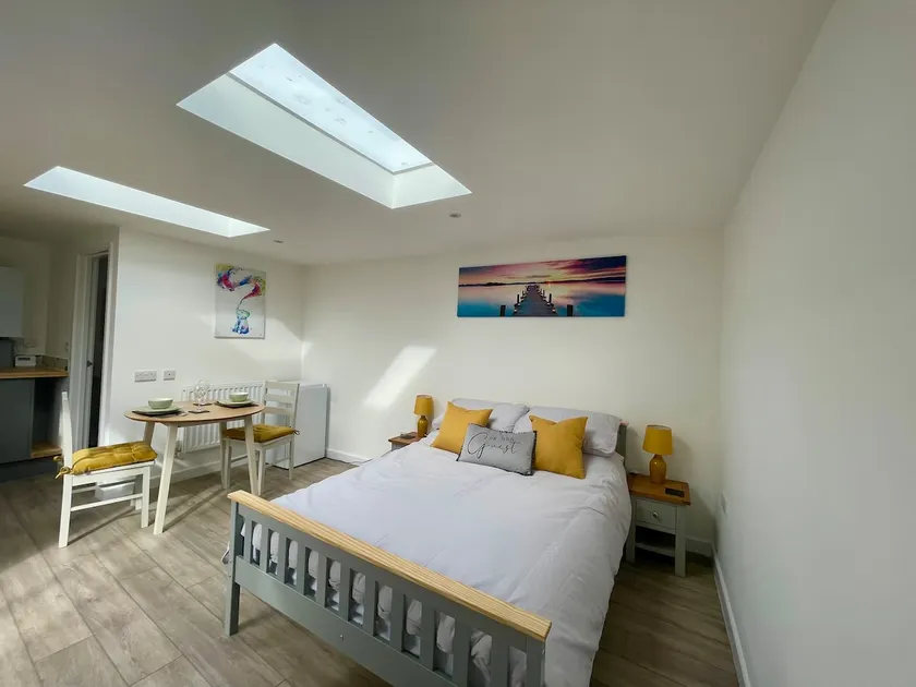 Guest House in Cornwall - Image 1