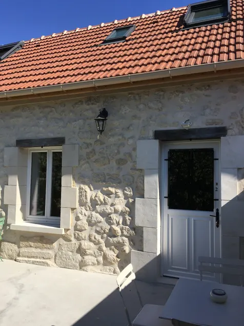 House 4 people, train station, Parc Astérix, CDG airport - Image 1