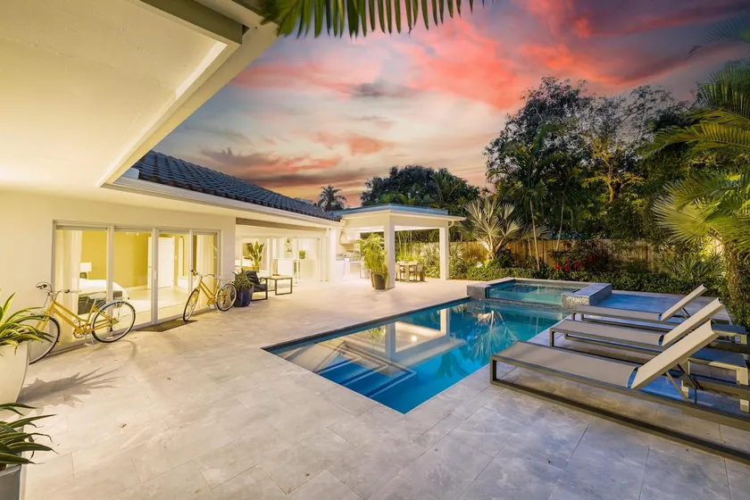Lush Luxury Marvel in Miami w/Pool&Bbq - Image 1