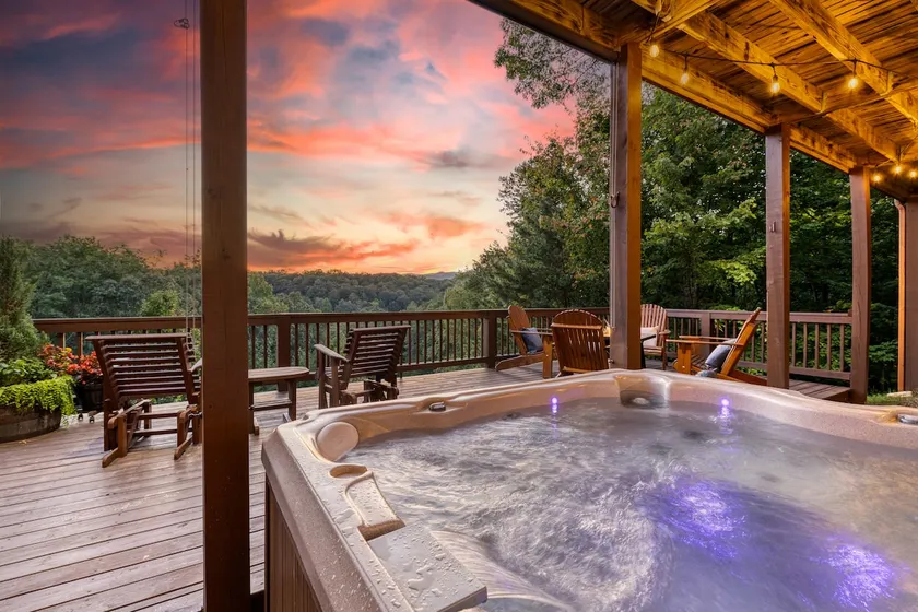 Views | HotTub | GameRm | EV Charger | Paved Rds - Image 1