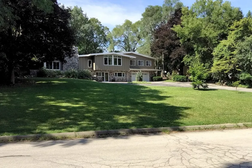 Beautiful 6 bedroom with Heated Pool & Jacuzzi - Image 1