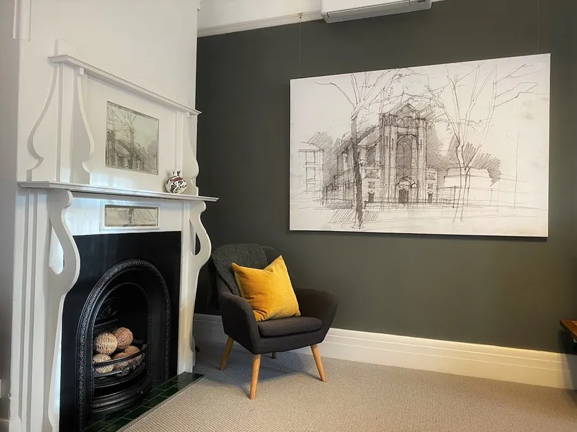 Immaculately renovated cottage in central Goulburn - Image 1
