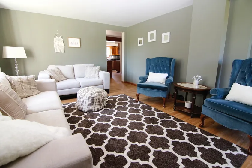 Remodeled 1853 farmhouse - quiet, comfy, and cozy. - Image 1