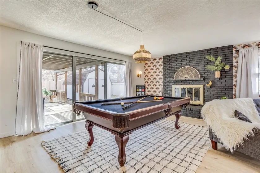 Private Patio W/ Fenced Yard in Safe Area! - Image 1