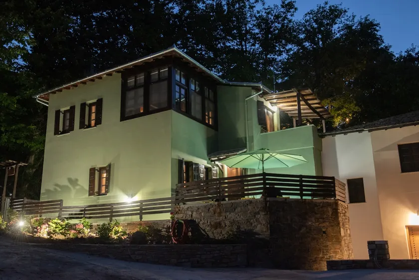 Dandy Villas Tsagkarada-Green Apple-Jacuzzi-Sea View - Image 1