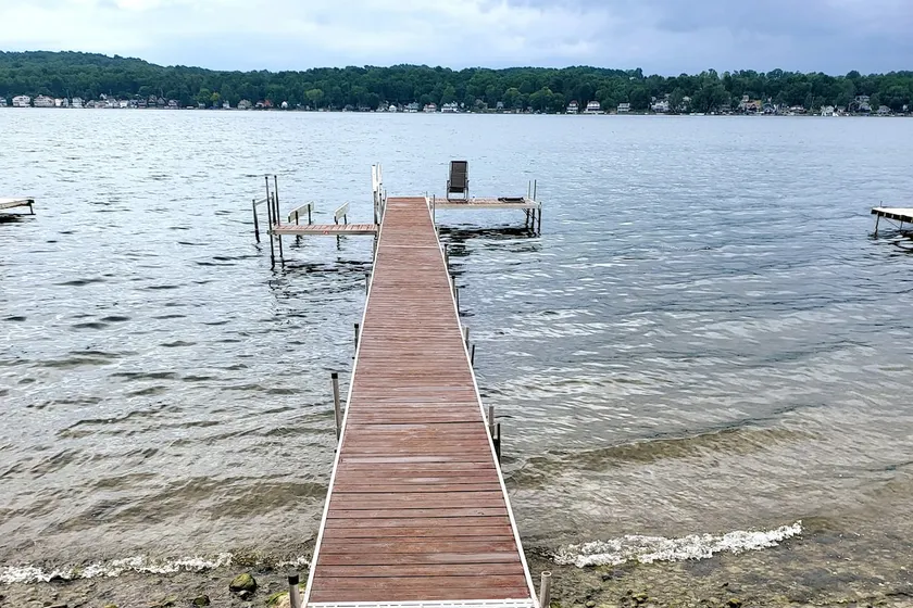 Peace and quiet on Conesus lake - Image 1