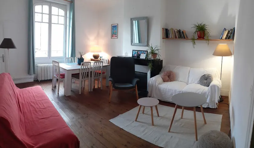 Large 3-room 80 m² in the city center - Image 1