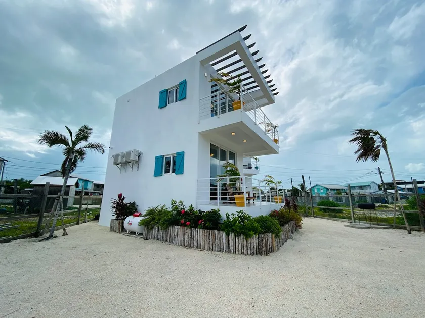 Cozy 1st Floor Casita. On the river and close to town! - Image 1