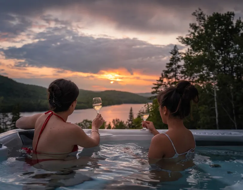 Perfect Getaway at Ô P'tit Loup- Spa and lake view - Image 1