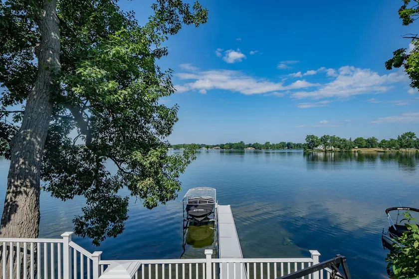 Luxurious Morrison Lakehouse w/ Hot Tub & Sunset Views - Image 1