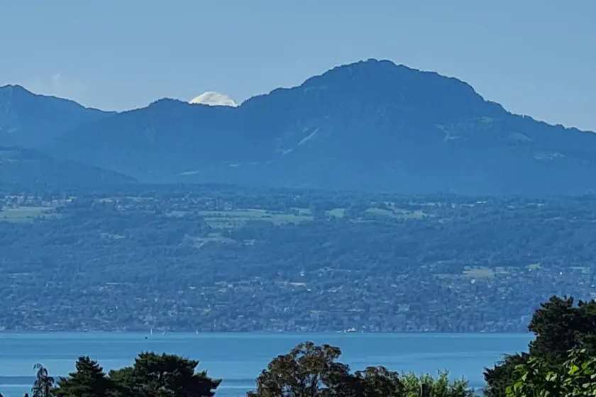 2BR Apartment • Fast Wi-Fi • SwissTech • EPFL • Unil • la RTS - Image 1