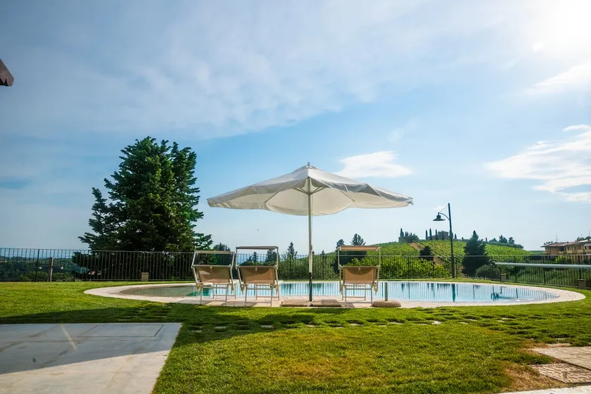 Entire house for couple with exclusive pool - Image 1