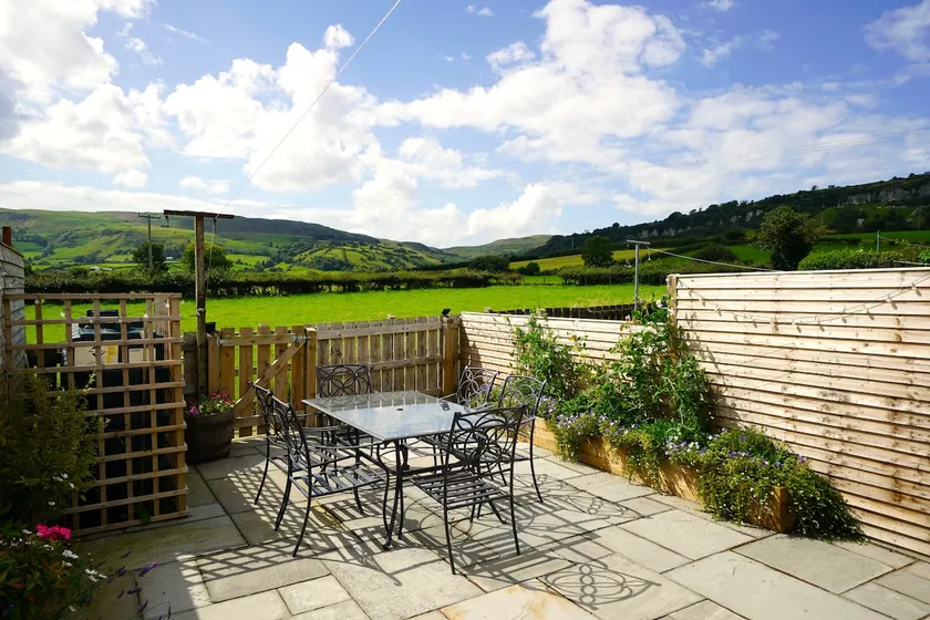 Gortnagory Cottage Carnlough - Image 1
