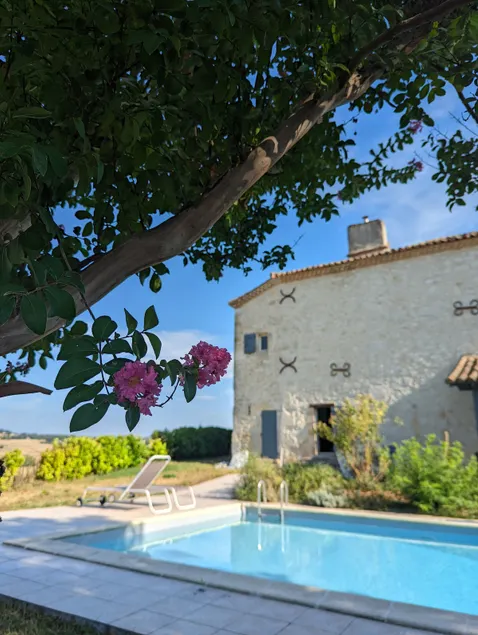 Unique, rustic villa with pool & incredible views - Image 1
