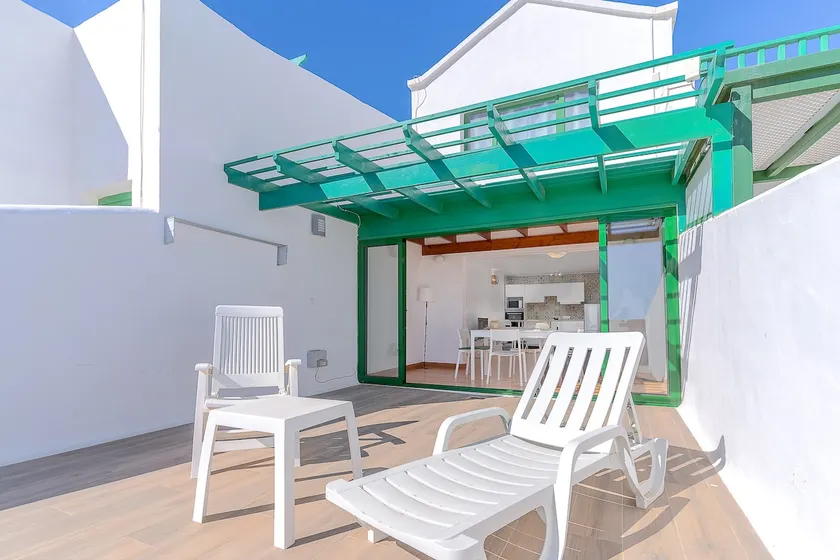 Fantastic apartment with terrace and ocean views - Image 1