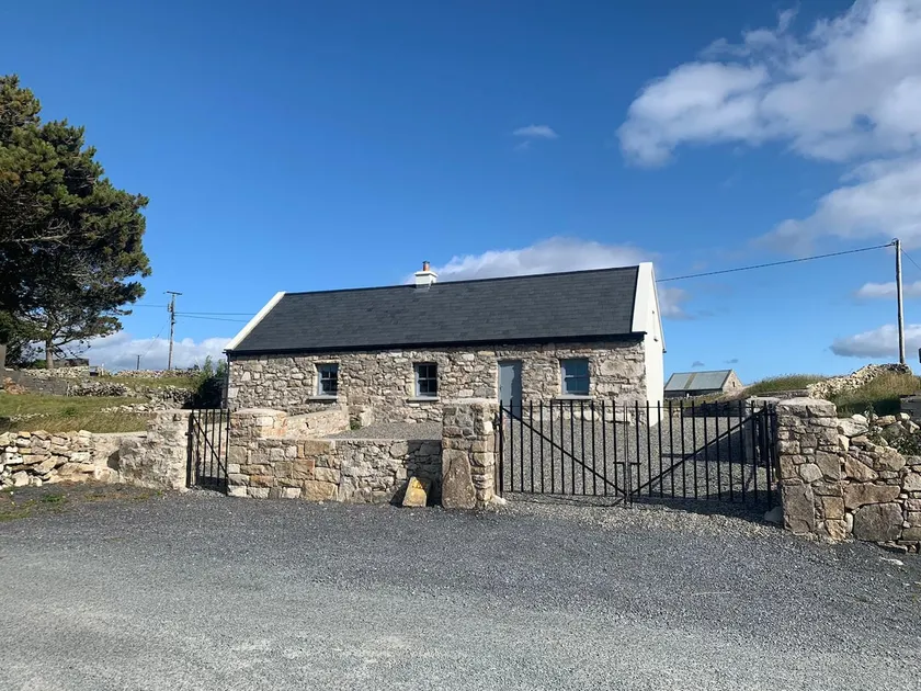 Connemara Coastal Cottage - Image 1