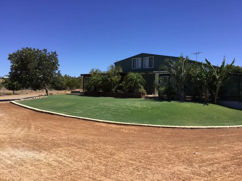 Relaxing Open Space Semi-rural Stay - Image 1