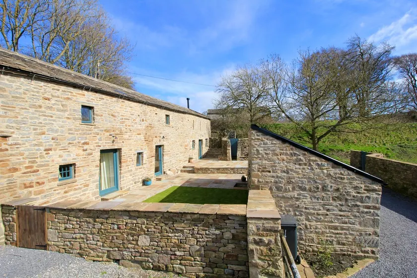 Fremington Hall Farm, Reeth, Swaledale - Image 1