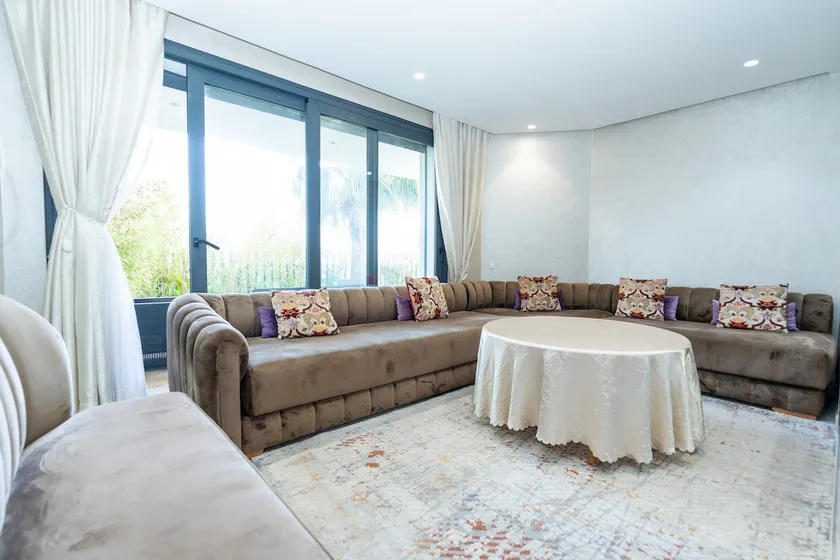Luxurious townhouse Hay Riad - Image 1