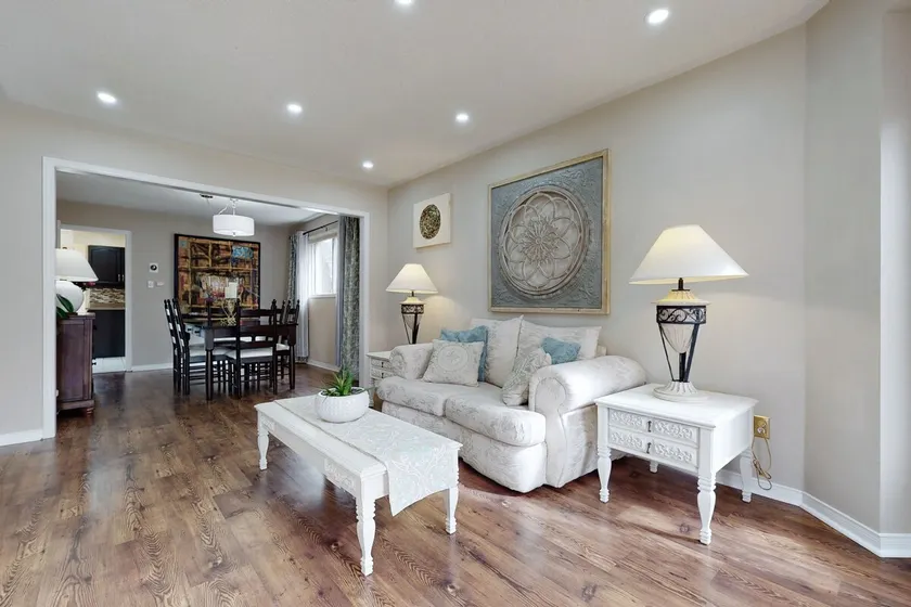 FAMILY FRIENDLY 7-Bed 3.5 Bath, Office, WIFI, Pool, BBQ, Patio VACATION PROPERTY - Image 1