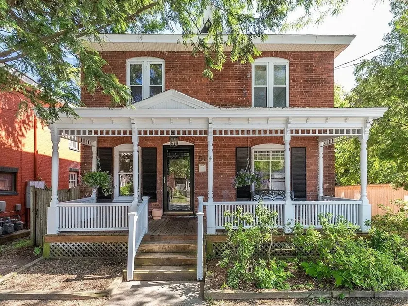 Gorgeous 4 bd - steps from Church St; Lake - Image 1