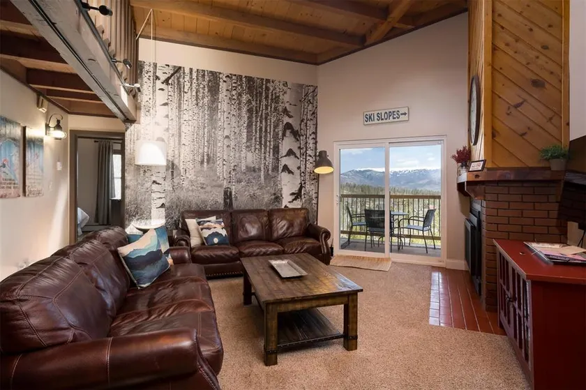 Lodgepole Lookout: 2bd + Loft Condo Pool/Hot Tub! - Image 1