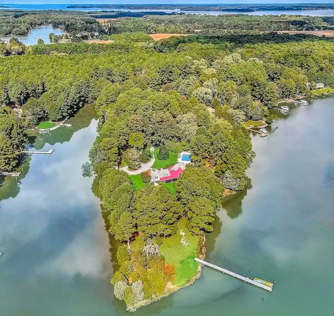 Thorneton Point Estate - Image 1