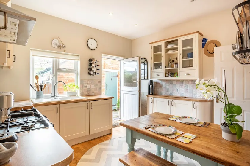 Duck Terrace with Home Gymnasium | DucklingStays - Image 1