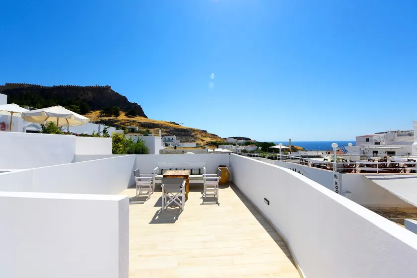 Pera houses 2-bedroom in the center of Lindos - Image 1