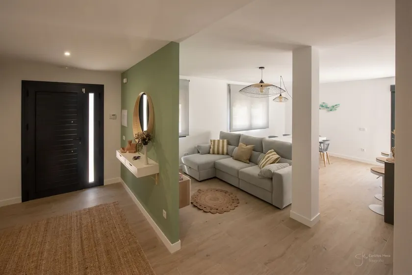 Everything you need in downtown O Grove - Image 1