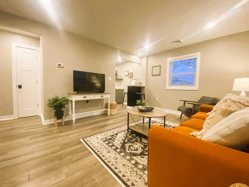 Stylish Home Near Rose-Hulman and ISU - Image 1