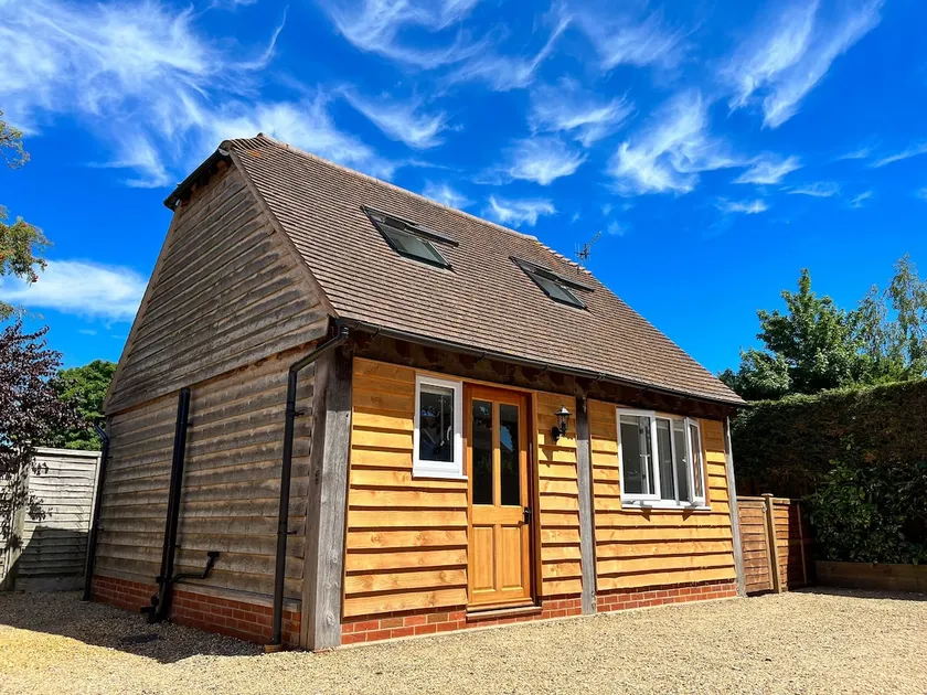 Acorn Lodge - Image 1
